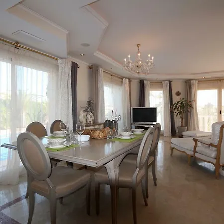 Villa Amazing In
